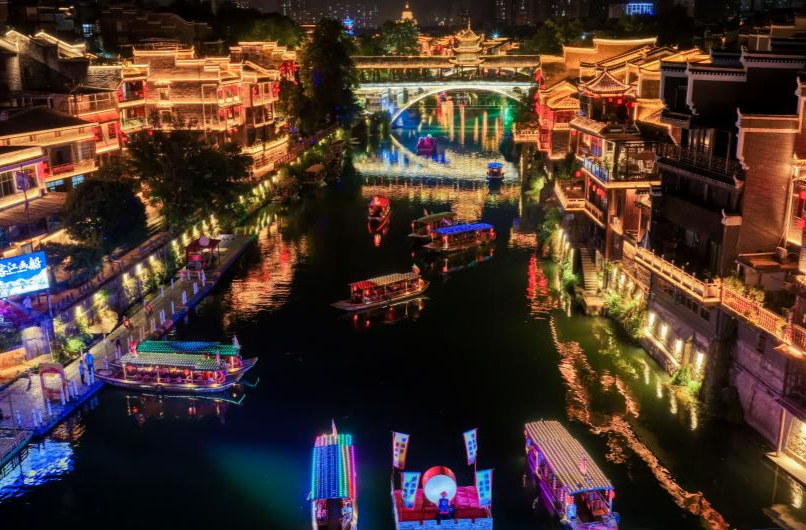 这个春节，吉首文旅“刷屏破圈”