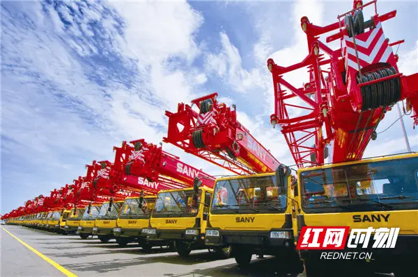 好评中国丨坚持长期主义,让民营经济站C位