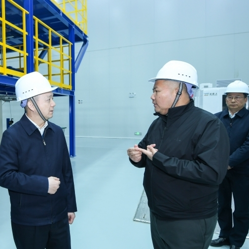 何朝晖调研产业链重点项目建设和安全生产工作：抢抓工期扩大有效投资 消除隐患织密安全防线