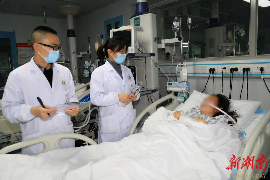 娄底市中心医院精准确诊罕见淋巴细胞性垂体柄炎                    