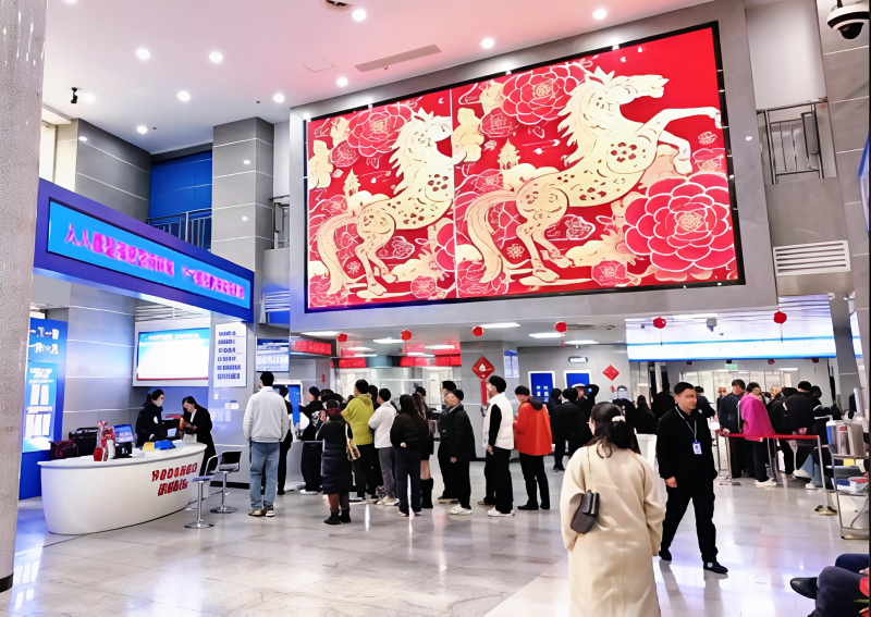 窗口“春”意浓 服务“满格电”