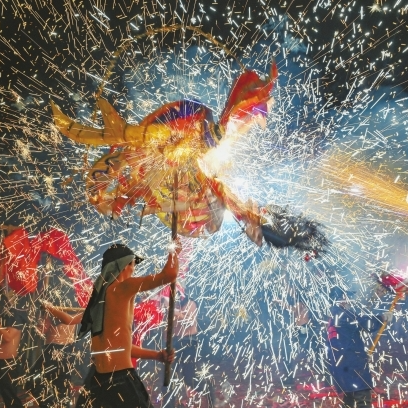 钢火烧龙迎元宵@湖南日报图片新闻