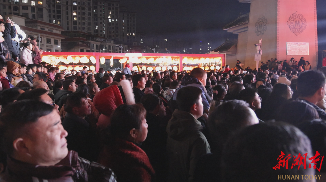 龙马精神启新岁 茶陵元宵喜乐浓