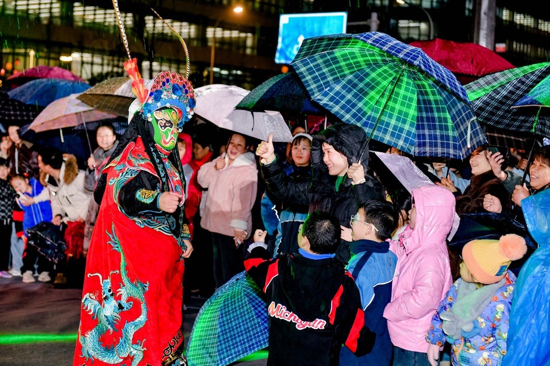 湖南日报｜株洲元宵展销展演精彩纷呈