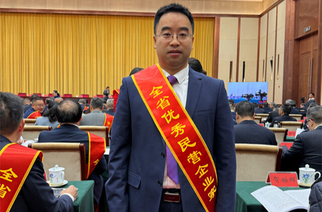 小种子 大梦想——记“新湖南贡献奖全省优秀民营企业家”王杰