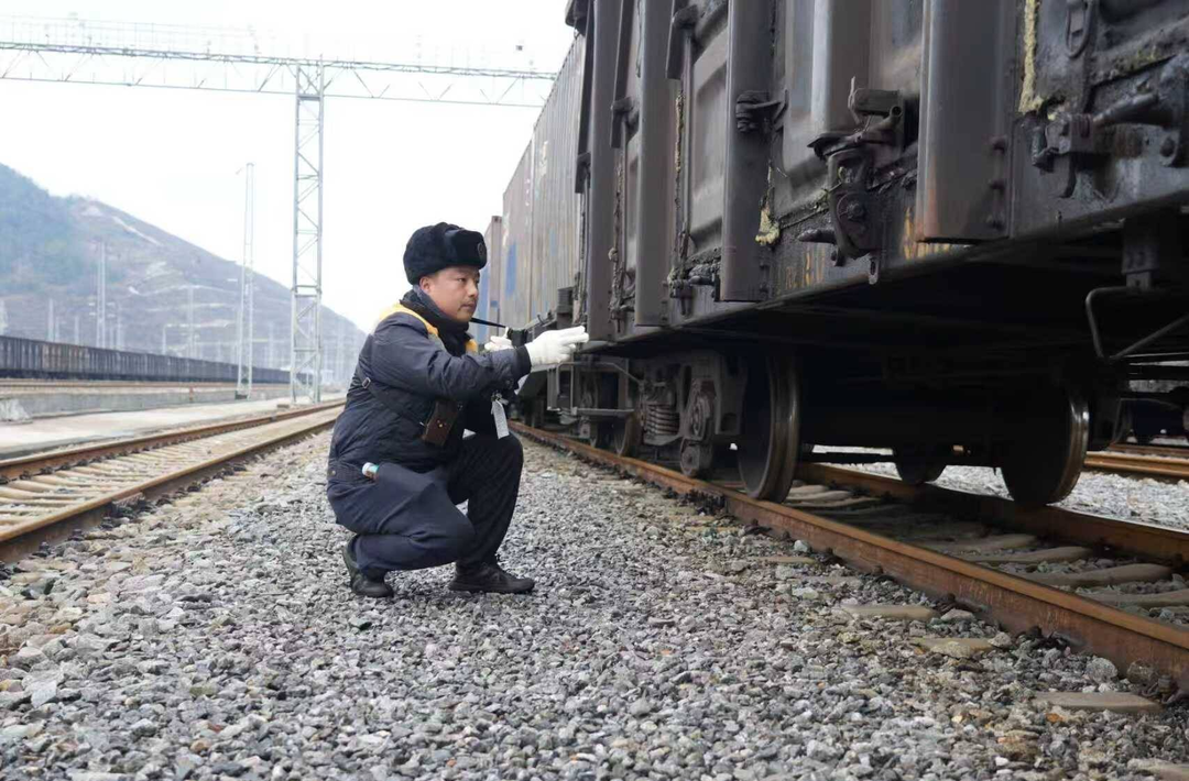 “铁道舞者”的春运坚守