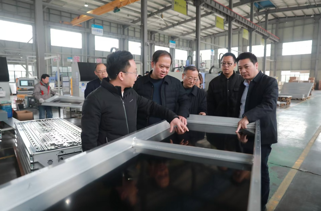 车间问需 服务暖企 财鑫集团开展“就业赋能型企业金融服务支持”活动