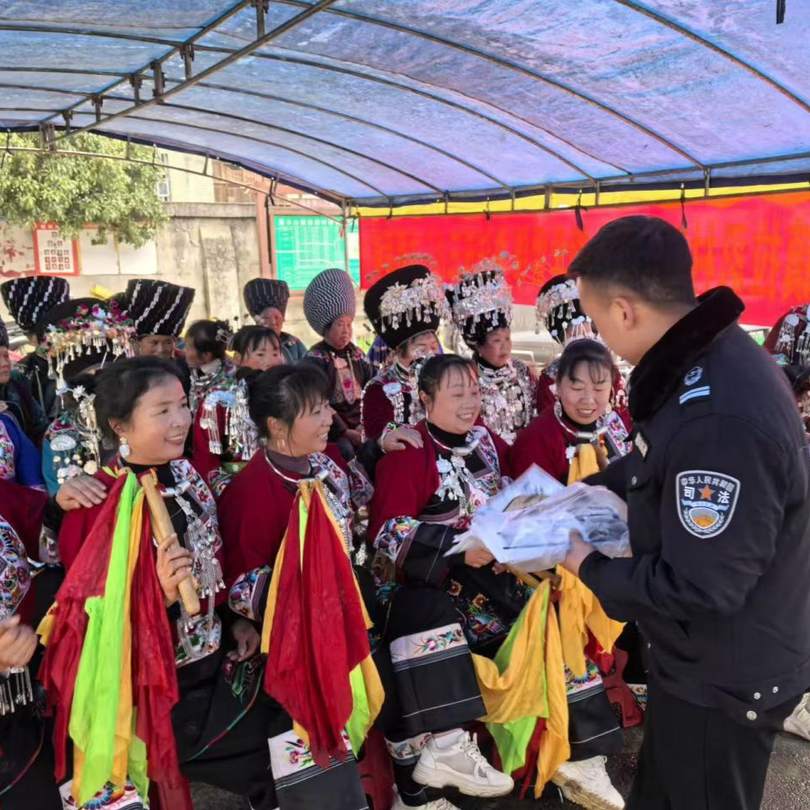 把法条唱成歌、绣成花，这个妇女节打开方式绝了！