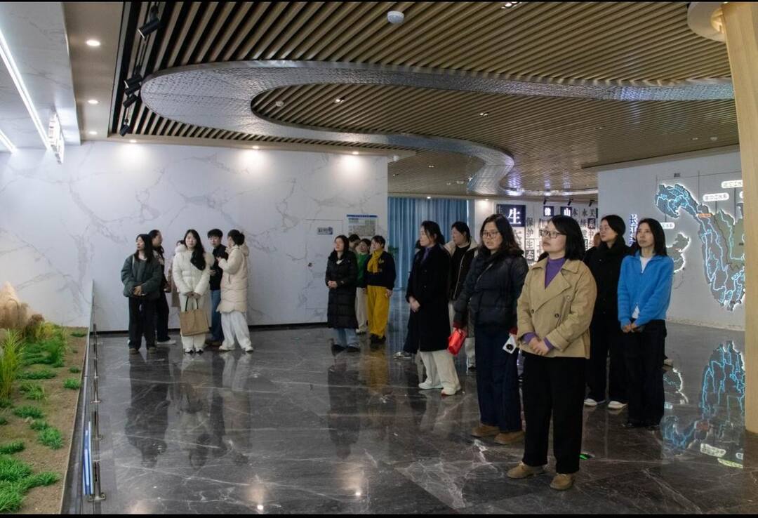 共赴春日之约，同守一江碧水——云溪区检察院开展三八妇女节主题活动