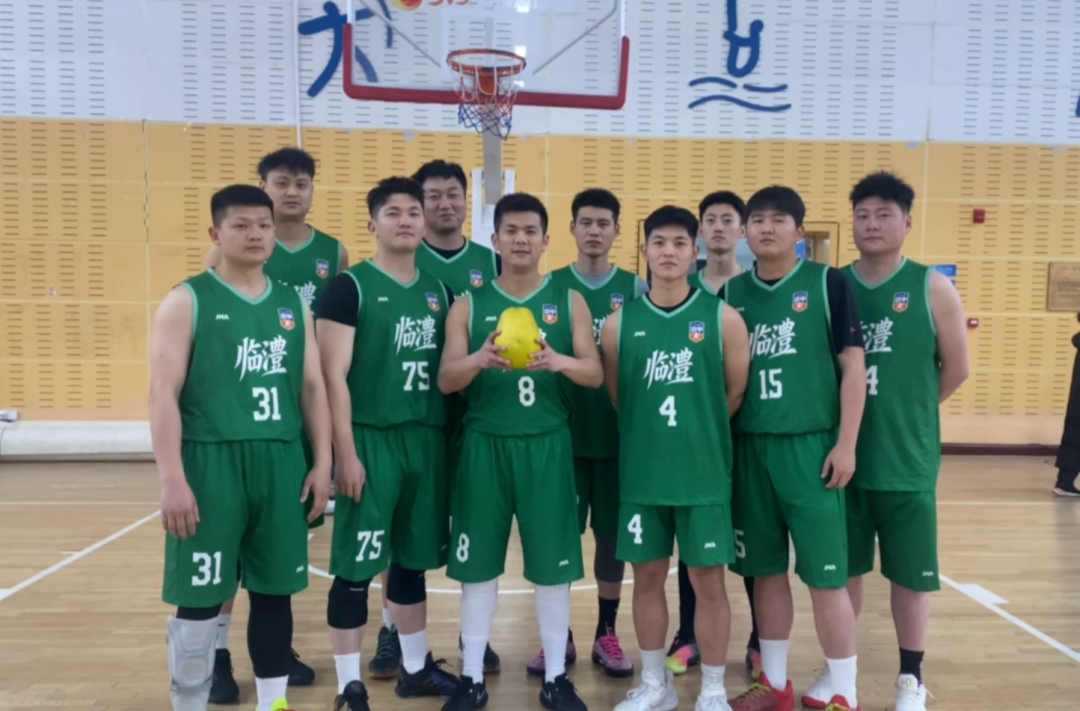 临澧“德甲”战袍为什么选这抹绿？不只是好看，更因为这几点太硬核