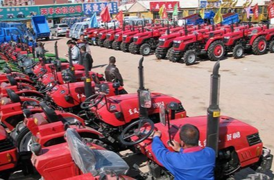 靖州：农机市场交付“热”