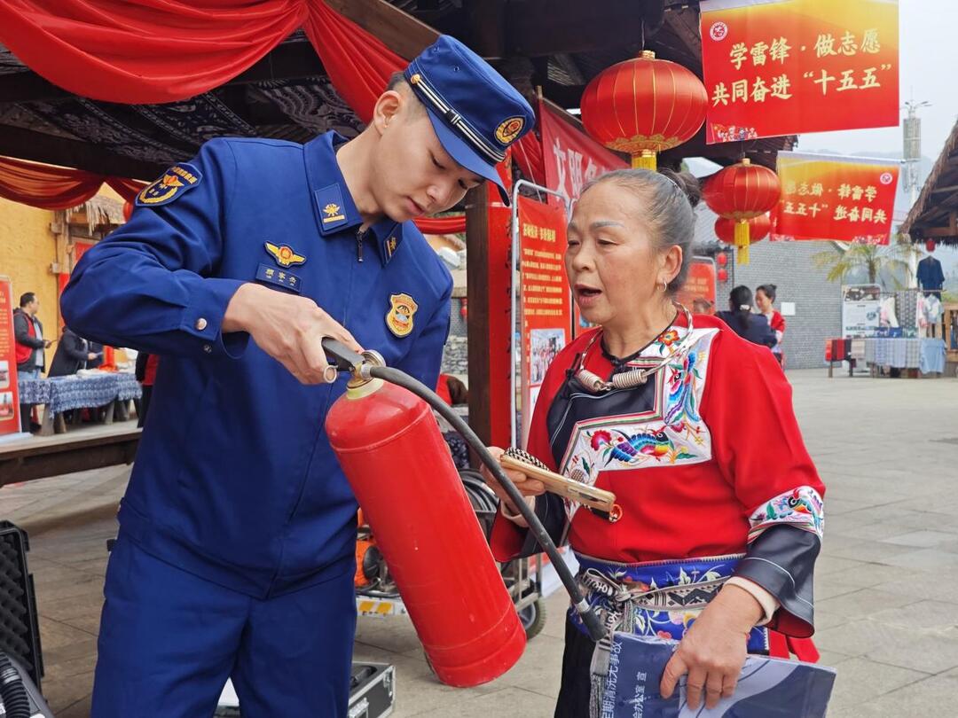 消防教您选购合格“救命器”~