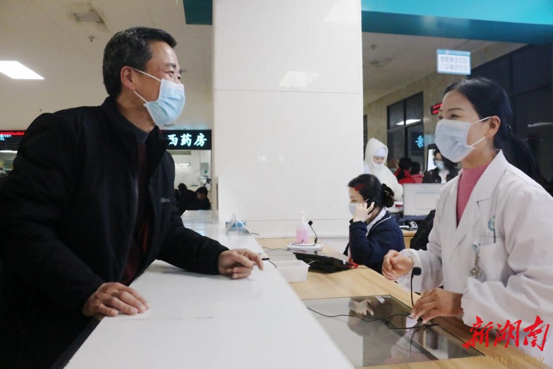 体验员“把脉”当“考官”  常德一医开展“沉浸式”门诊体验活动