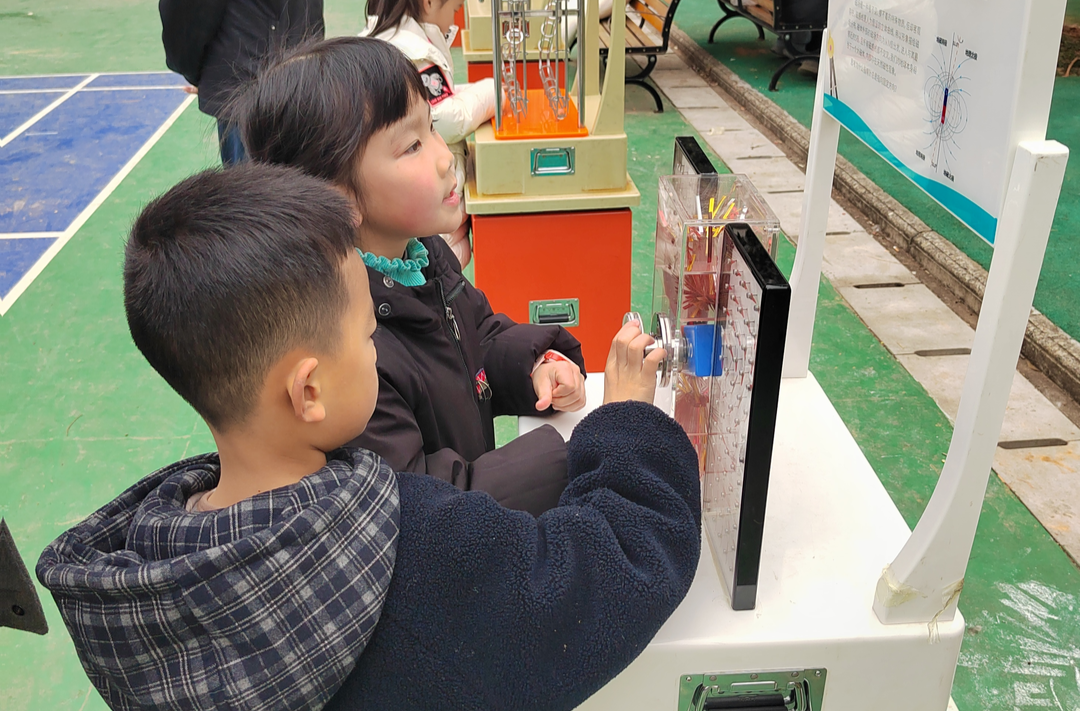 柳叶湖旅游度假区戴家岗社区：聚焦“一老一小” 守护幸福时光