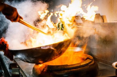 一种很多人天天做的小事，竟会增加肺癌风险！