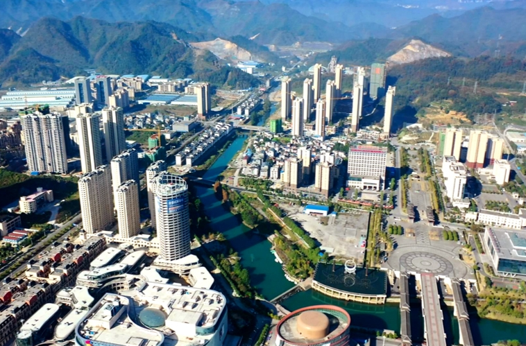 湘西高新区党建领航，让发展更有“劲”