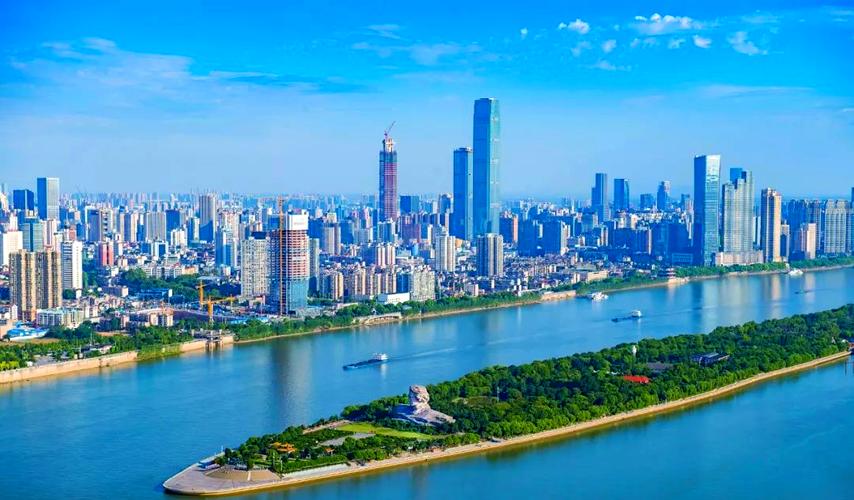 好评中国丨从“腹地”到“高地”，湖南开放的“进”与“劲”