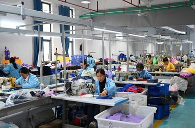 视频│麻阳：小箱包促大团圆