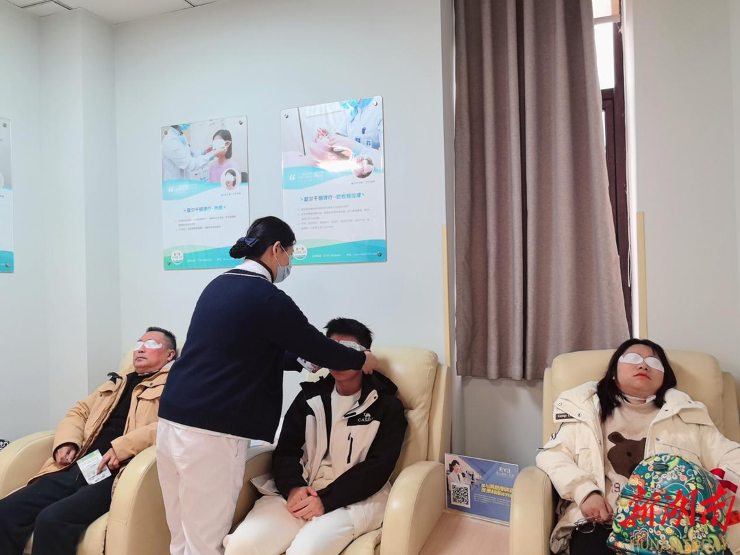 眼干≠视疲劳！岳阳爱尔眼科提醒：乱滴眼药水，小心拖成慢性干眼