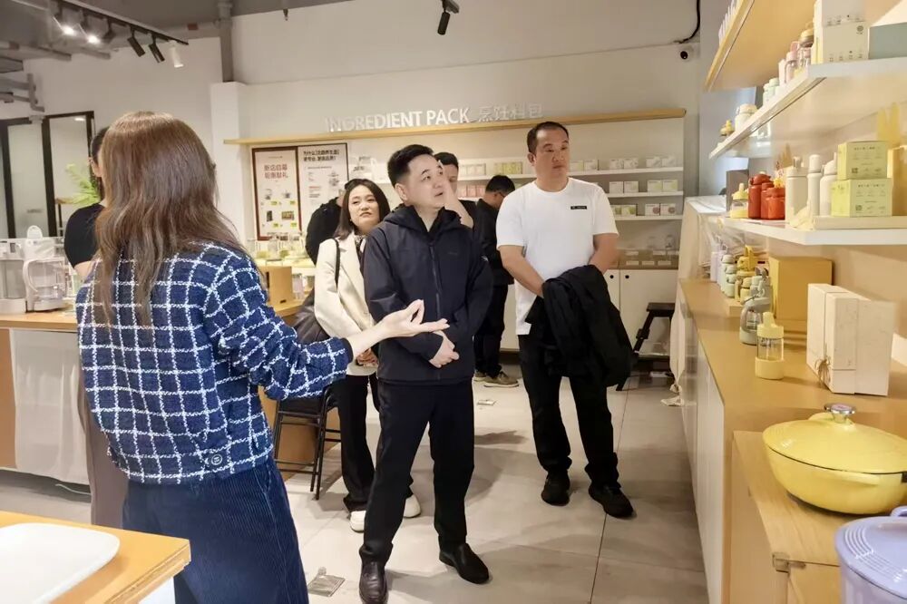 西洞庭管理区：李智勇带队赴深圳招商考察