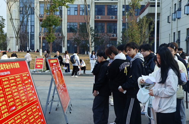 3036名考生竞逐2050个名额，怀化职院为何越来越受青睐？