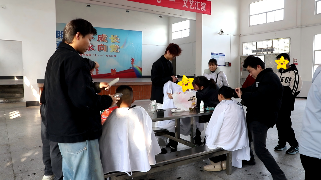 津市这家店，连续8年为特殊孩子免费理发