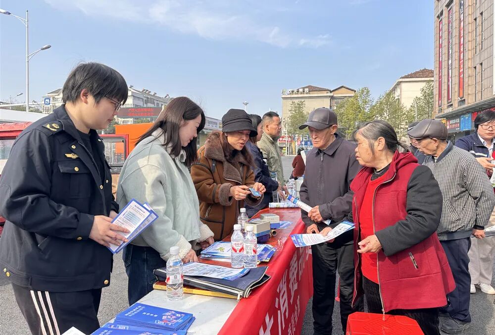 西洞庭管理区开展“3·15”国际消费者权益日主题宣传活动