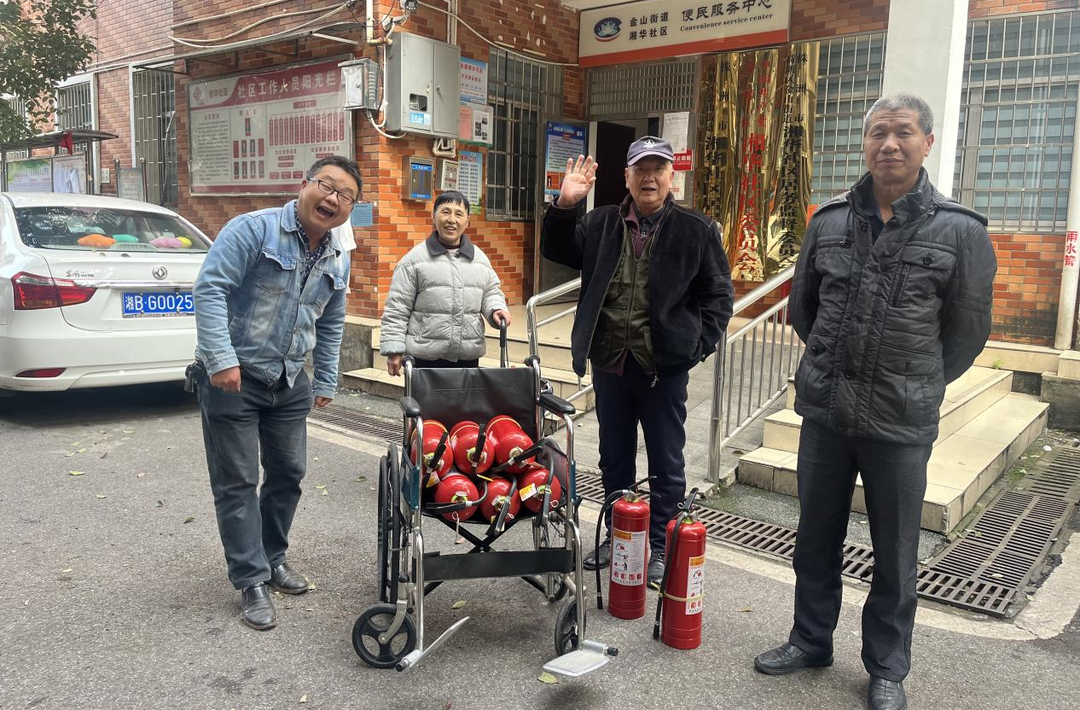 荷塘区湘华社区：链接资源+楼栋认领，小网格筑牢无物业老楼“安全墙”