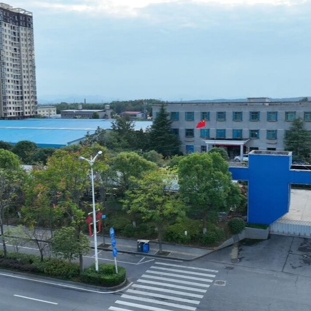 奋进莲城·潭企有为㉑丨金子箱包公司的坚守与温度