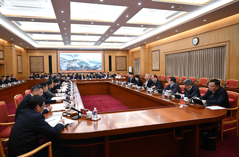 沈晓明主持召开会议研究部署全面深化改革、河湖长制、林长制、田长制工作