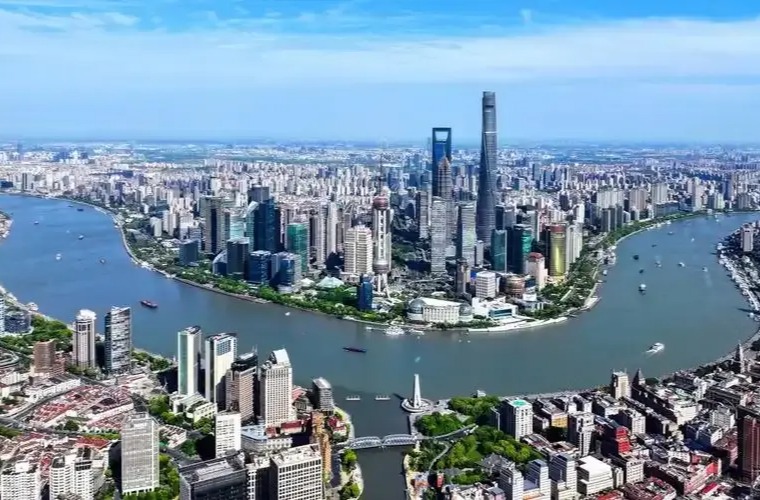 续写中国奇迹新篇章——从党的二十届四中全会到2026年全国两会