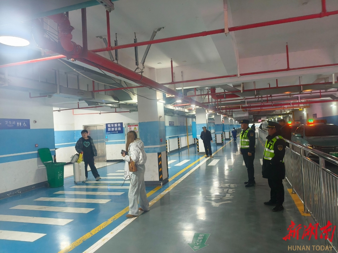 桑植县：交通运输执法护航平安出行