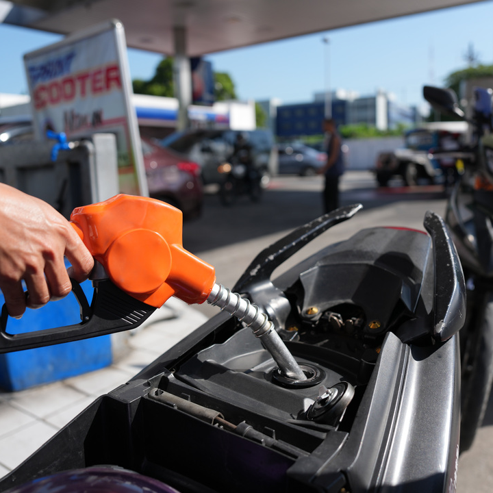 我国国内成品油价格是如何调整的？解读来了