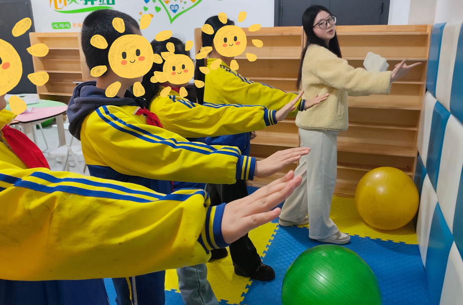释放压力，凝聚力量！石鼓区人民路小学开展“三月心理健康月”团辅活动