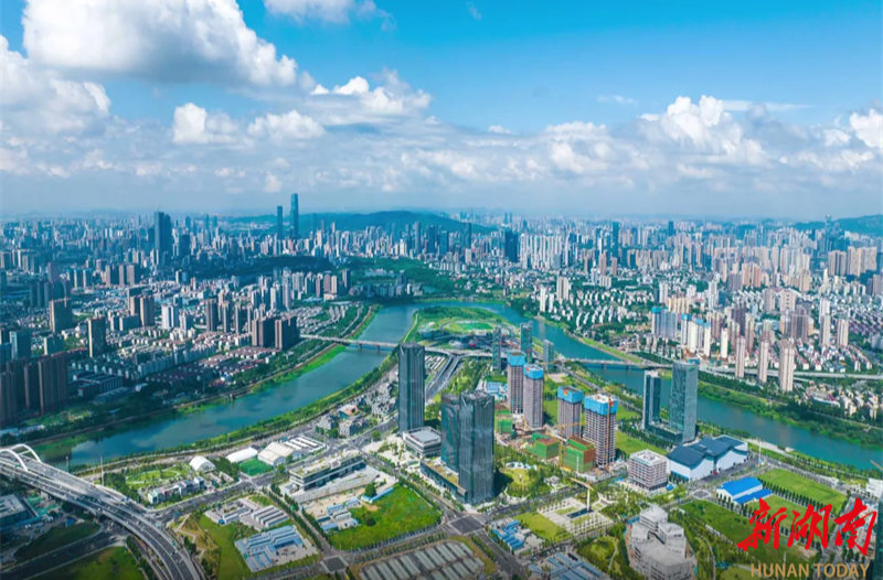 常德市县交通部门联合开展公路路政普法座谈