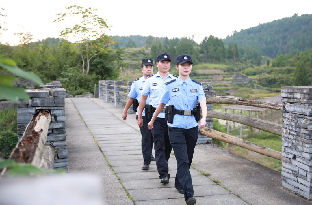 凤凰公安阿拉营派出所：守三省边界 护湘西烟火