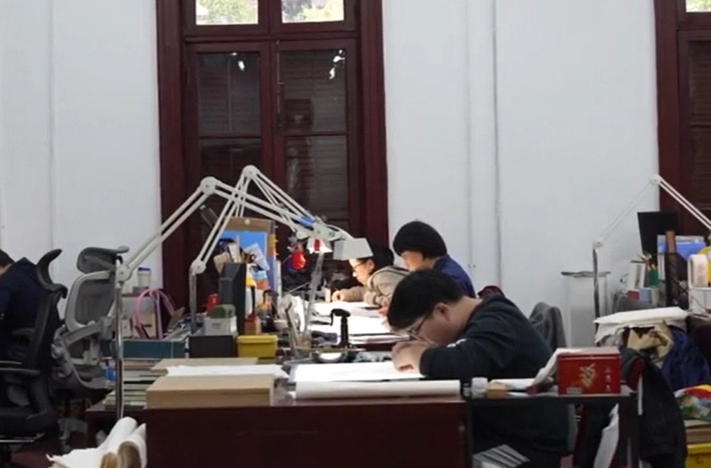时政微视频丨跟着习近平读典籍：《四库全书》