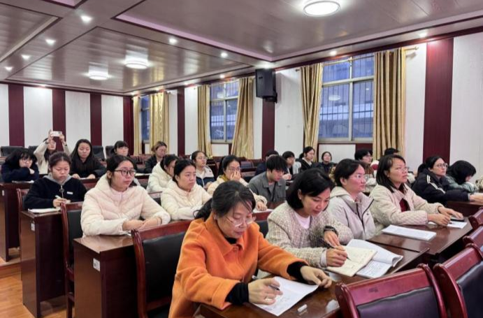 携手共育，筑梦成长！衡阳市六中召开南华大学实习生见面会