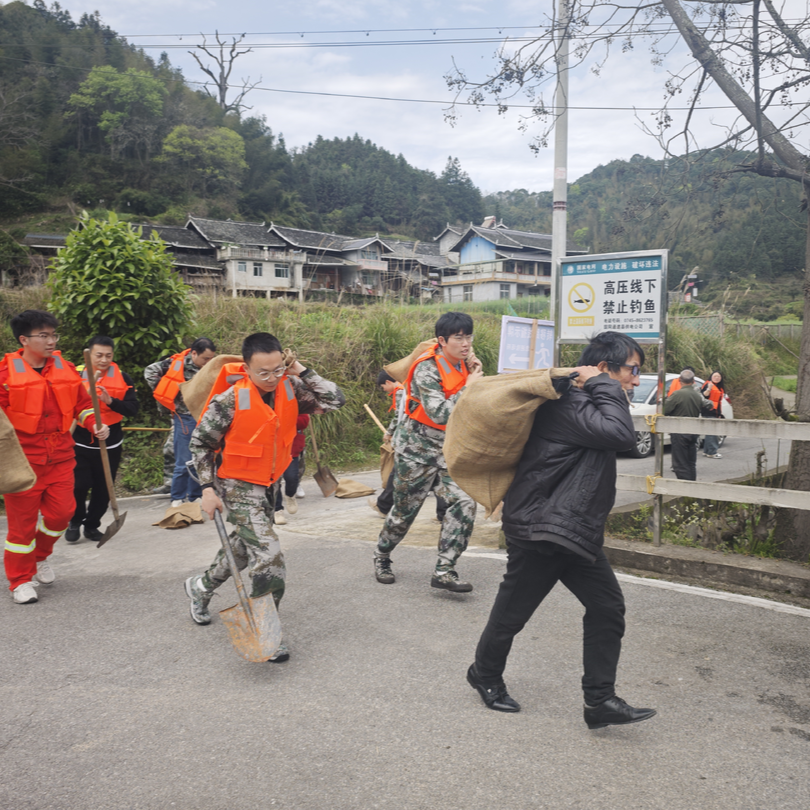 通道县溪镇：开展防火防汛防地灾综合演练 筑牢安全防线