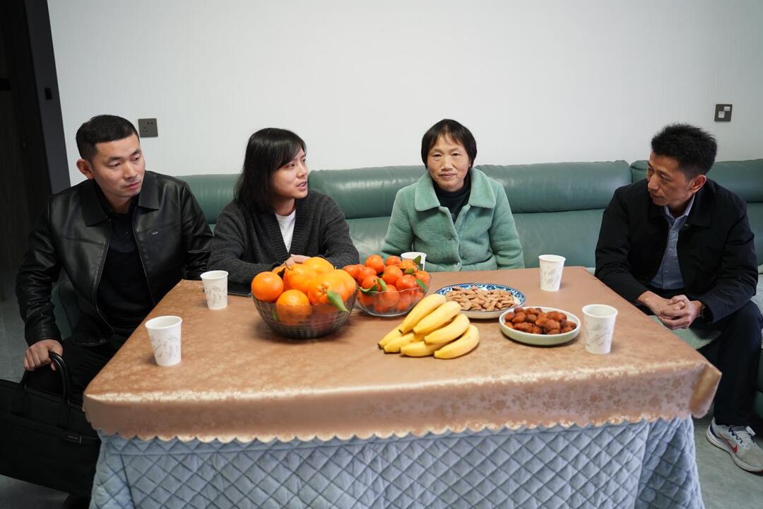 宜章走访慰问见义勇为牺牲人员家属