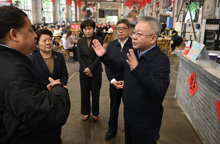 沈晓明检查安全生产和社会稳定工作