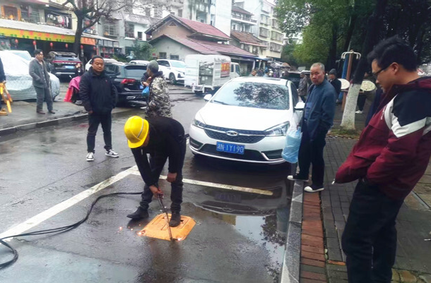 鹤城区以纪律为戒尺 打开群众“烦心锁”