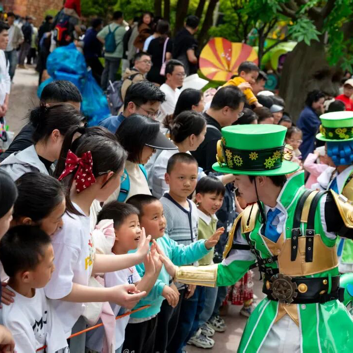清明假期第二天，湖南客流1301.83万人次