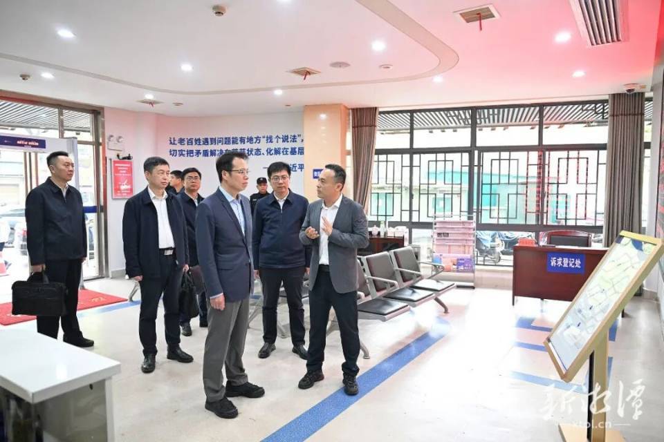 胡贺波赴雨湖区督办信访积案化解工作