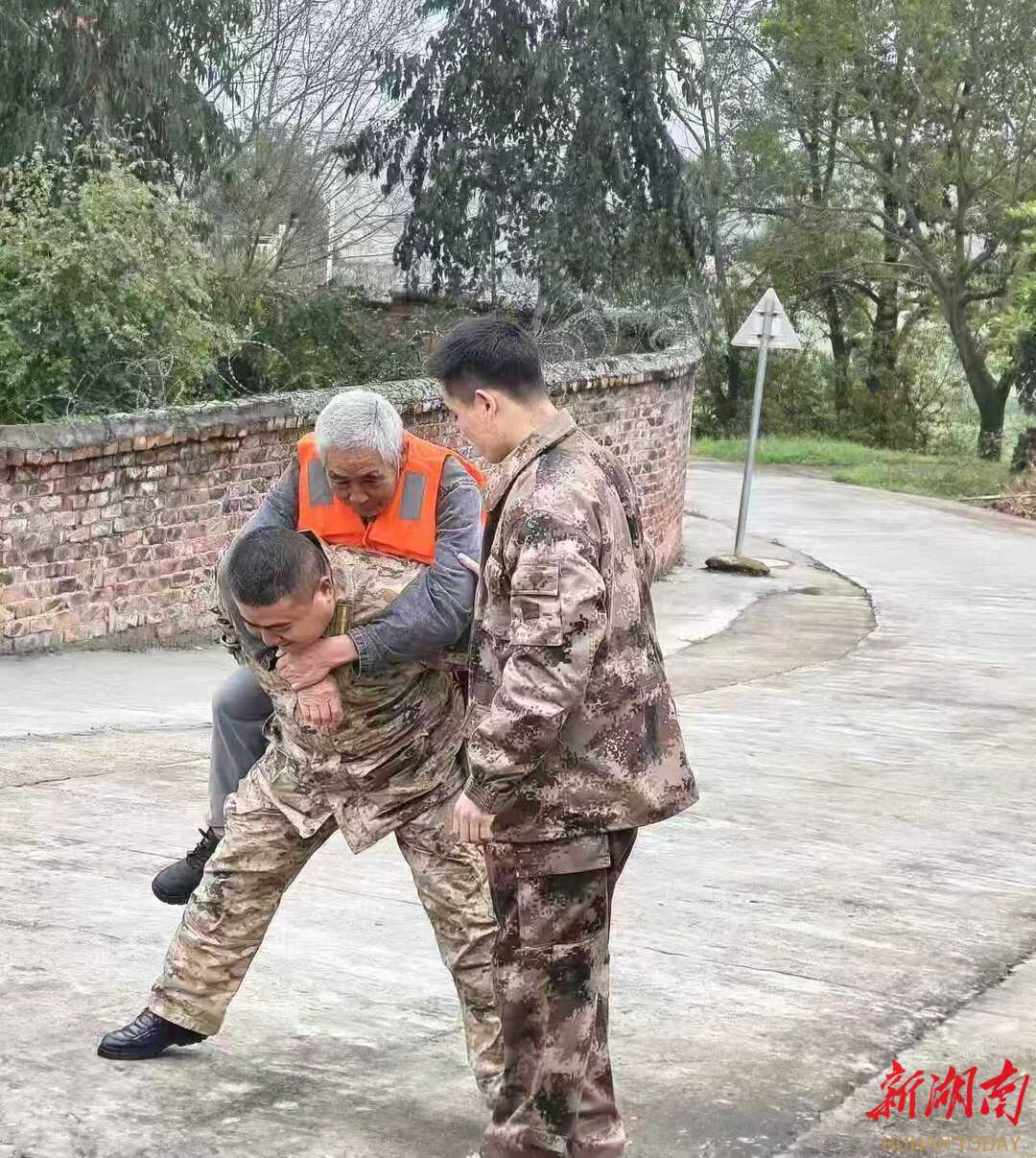 安仁：党建引领聚合力 双线演练筑安澜