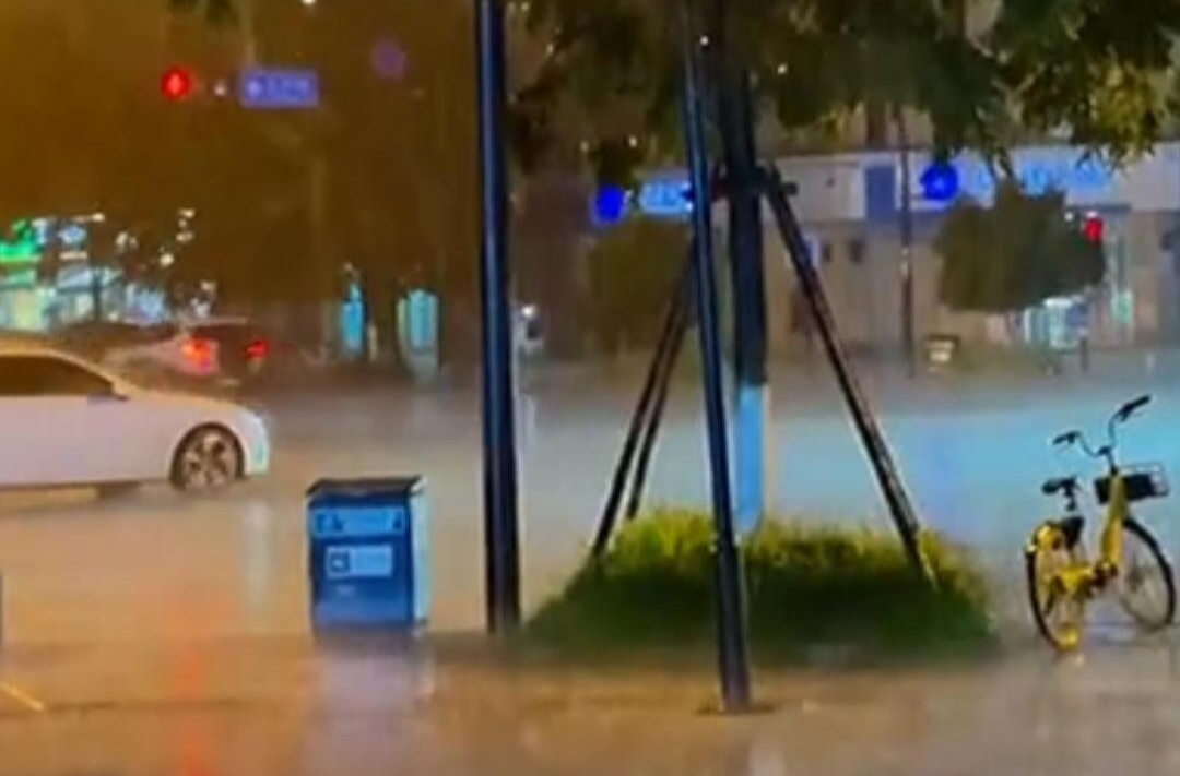 50个乡镇出现暴雨，127座水库溢洪 未来三天我省强降雨持续