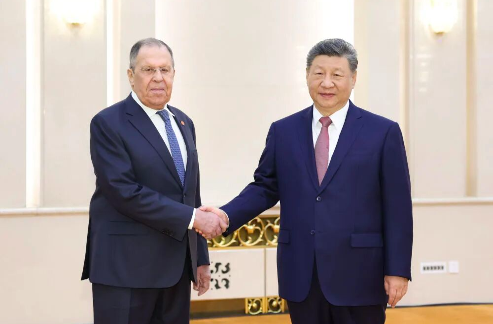 习近平会见俄罗斯外长拉夫罗夫