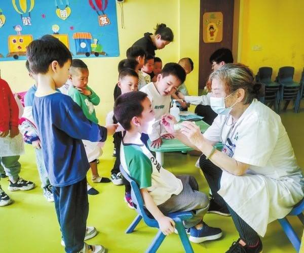 湖南日报丨4万居民有“医”靠