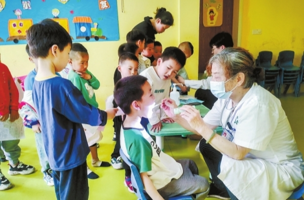 4万居民有“医”靠——记湖南省岗位学雷锋标兵昭潭街道社区卫生服务中心