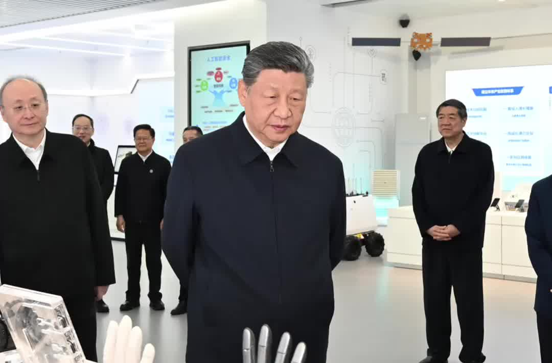 总书记引领强国之路｜以质图强 筑牢发展之基